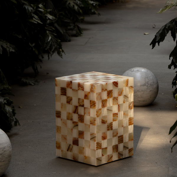 Reyna Table